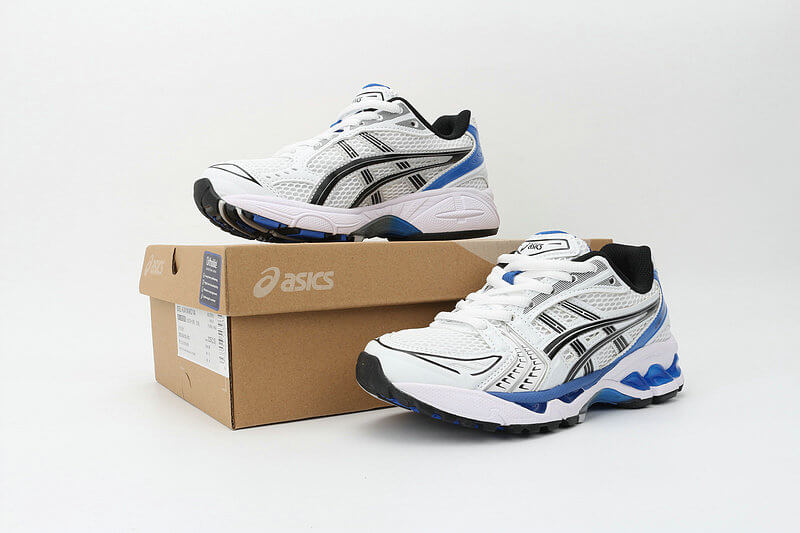 Résultats de l'engagement emblématique de la marque Asics à combiner style et innovation, les sneakers Asics Femme  sont des pièces maîtresses de la mode sportive.