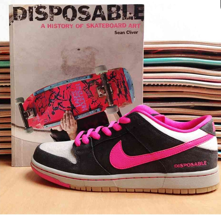 les baskets Nike SB Dunk femme Low sont un témoignage de l'engagement de Nike à combiner style et innovation.