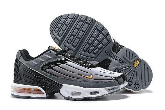 les baskets Nike TN Air Max Plus Femme sont un témoignage de l'engagement de Nike à combiner style et innovation. Exceptionnel