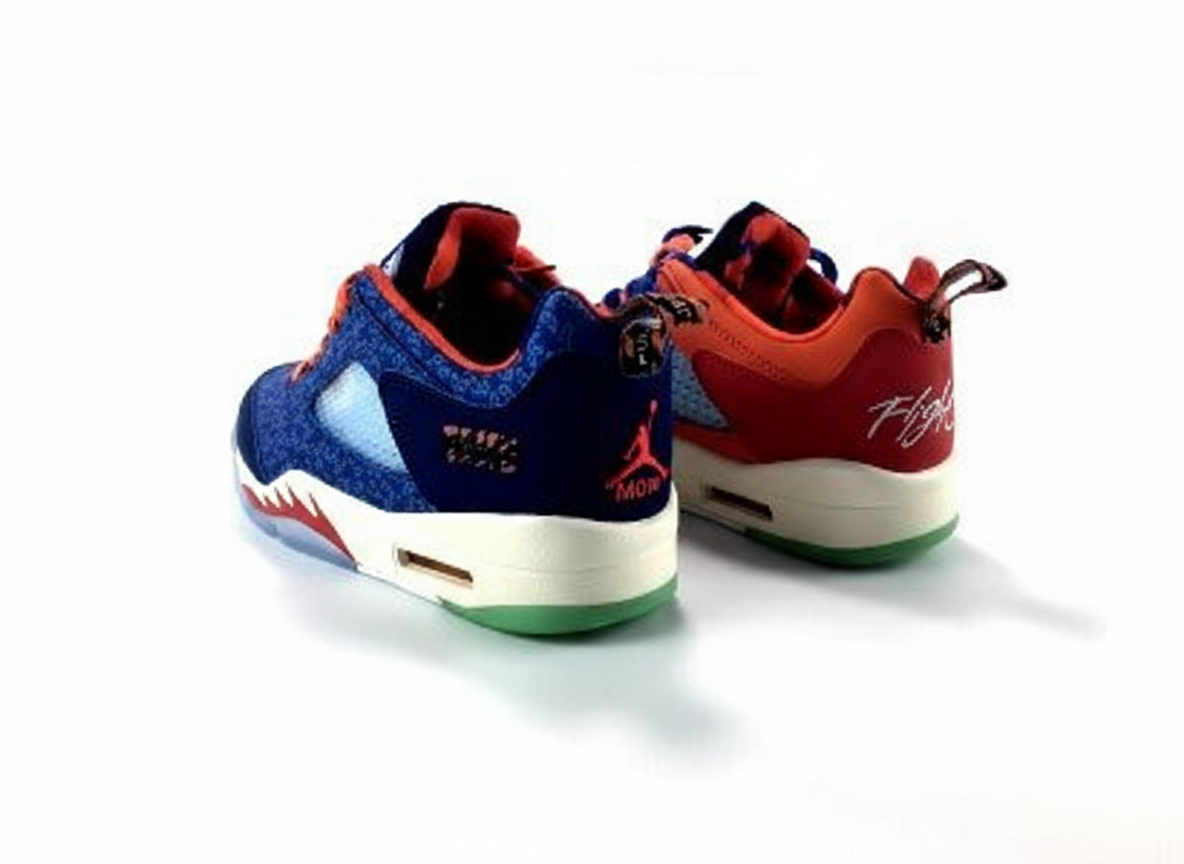 Premièrement, les baskets Air Jordan 5 Femme incarnent un mélange parfait de style audacieux et de performance exceptionnelle.