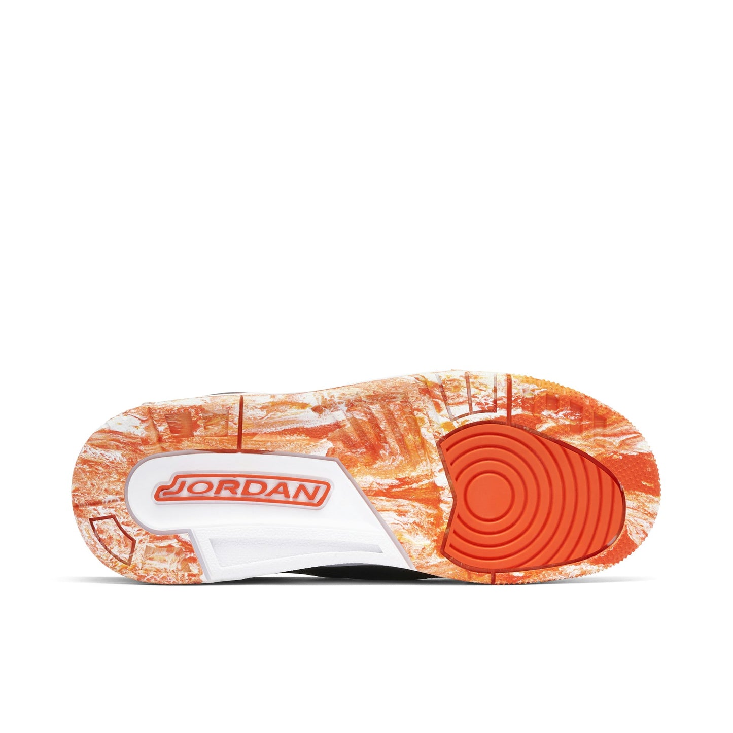 Premièrement, les baskets Air Jordan 3 Femme sont un symbole de style intemporel et de performance de haut niveau.