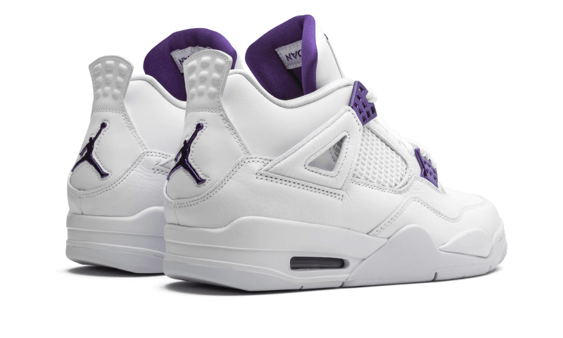 Premièrement : Les baskets Air Jordan 4 Femme se distinguent par leur design iconique et leur capacité à allier style et fonctionnalité.