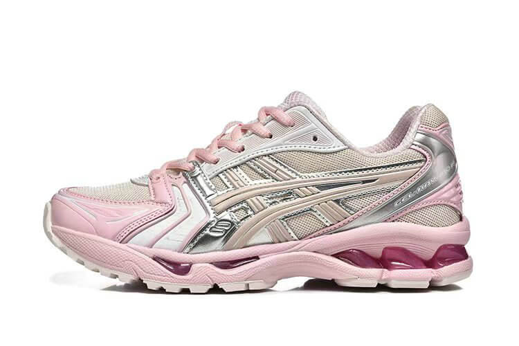 Premièrement :Les baskets Asics GEL-KAYANO offrent une combinaison parfaite de style et de performance. Leur design élégant et leurs technologies de pointe les rendent idéales pour les coureurs et les amateurs de mode.