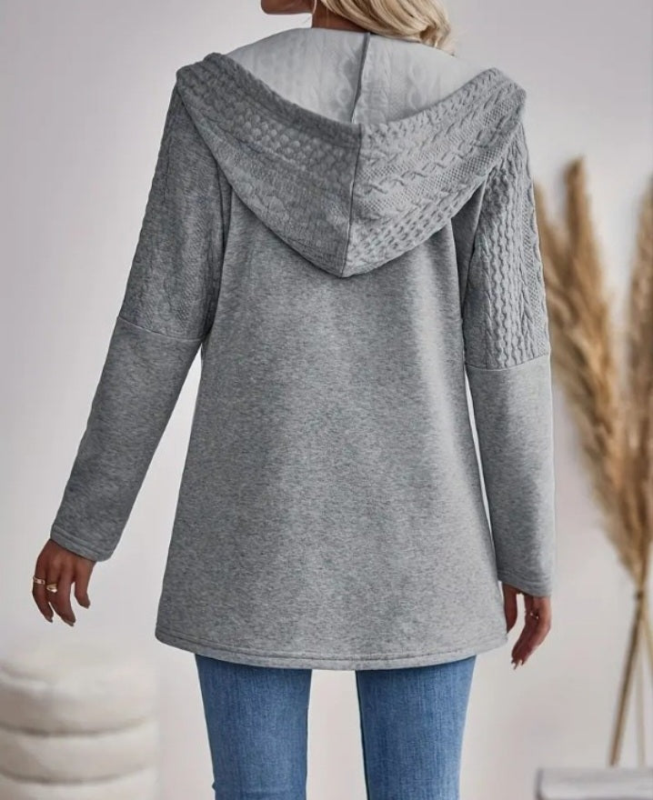 Premièrement : Adoptez un look chic et confortable avec ce Manteau décontracté à capuche avec fermeture éclair et texture torsadée femme 