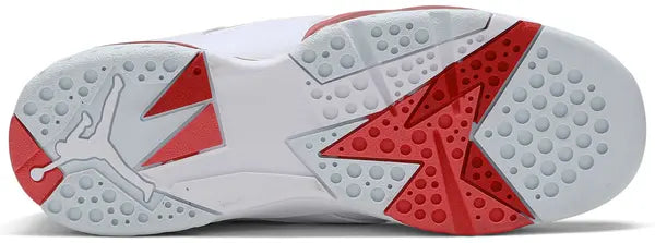 Premièrement, les baskets Air Jordan 7 Femme se distinguent par leur design iconique et leur confort exceptionnel.