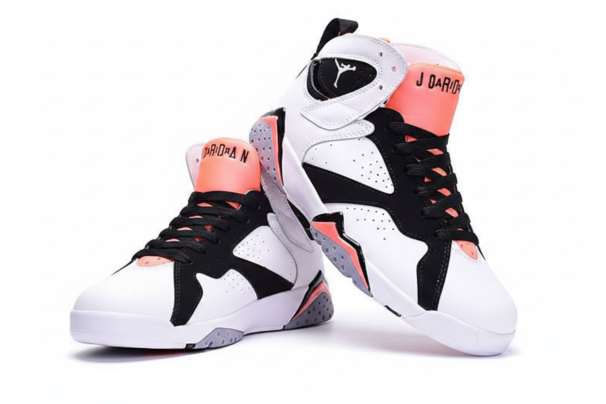 Premièrement, les baskets Air Jordan 7 Femme se distinguent par leur design iconique et leur confort exceptionnel.