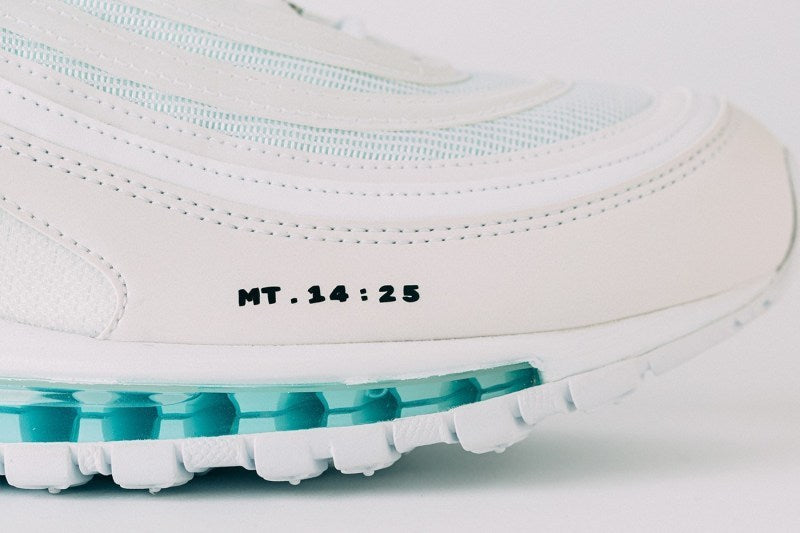 Les baskets Nike Air Max 97 Femme  sont des pièces maîtresses de la mode. Avec un look décontractée style iconique tendance olution emblématique de la ligne Nike, les Nike Air Max 97 sont un témoignage de l'engagement de Nike à combiner style et innovation.