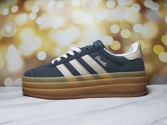Premièrement : Les Adidas Gazelle Femme allient un style emblématique à une performance exceptionnelle.