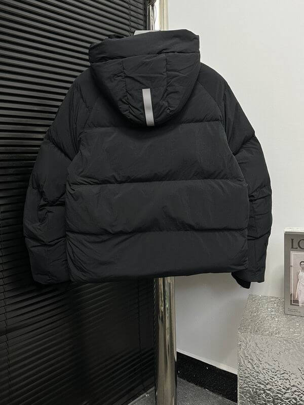 Résultat de l'évolution emblématique de la marque Canada G00se Femme,