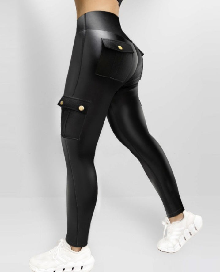 Premièrement : Ce Pantalon en cuir pour femme Taille haute avec poches cargo pantalon extensible leggings en cuir Femme .