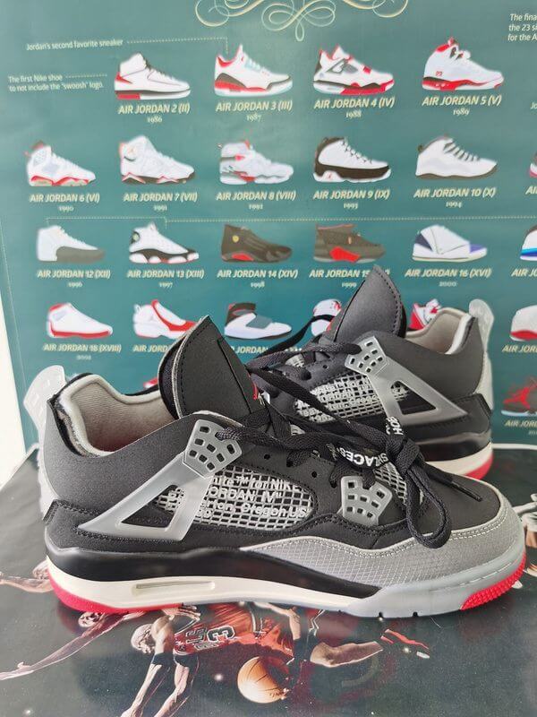 Premièrement : Les baskets Air Jordan 4 Femme se distinguent par leur design iconique et leur capacité à allier style et fonctionnalité.