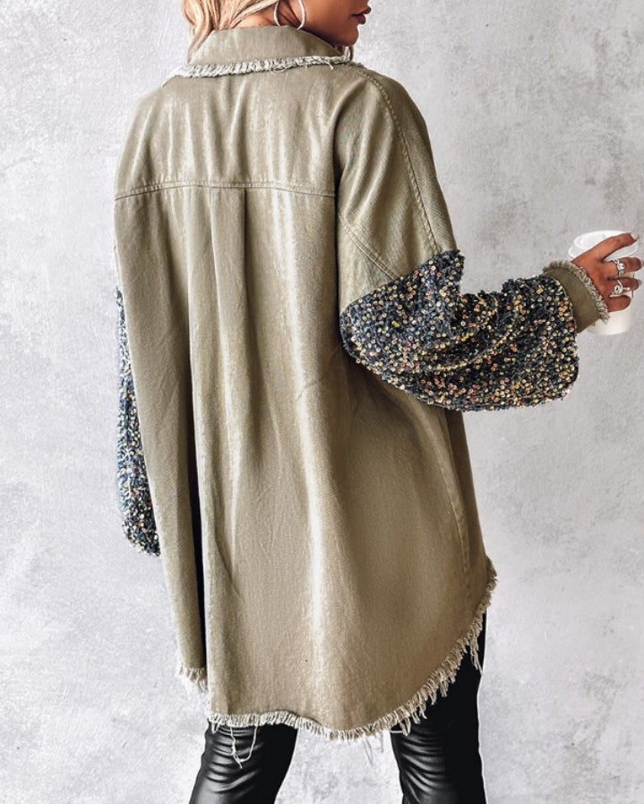 Premièrement : Apportez une touche d’éclat à votre look avec cette Veste décontractée à paillettes et patchwork à manches longues avec bouton sur le devant et ourlet brut femme 
