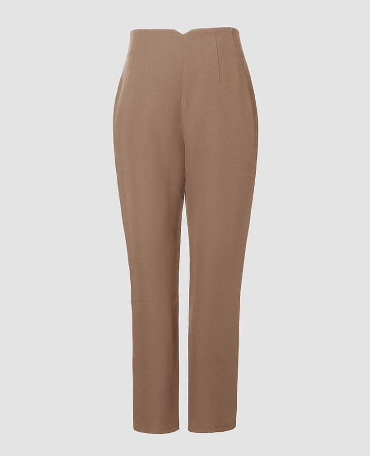 Premièrement : Ce Pantalon de travail court taille haute Femme .