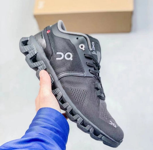 Les baskets HOKA ONE ONE 2023 Femme Premièrement : Les sneakers HOKA ONE ONE 2023 Femme  Résultats de l'évolution emblématique de la marque