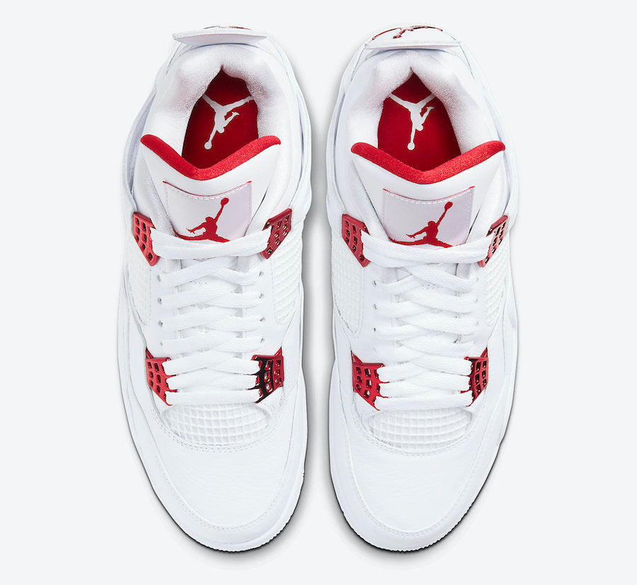 Premièrement : Les baskets Air Jordan 4 Femme se distinguent par leur design iconique et leur capacité à allier style et fonctionnalité.