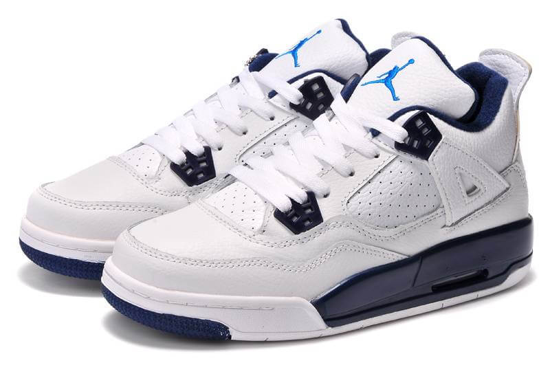 Premièrement : Les baskets Air Jordan 4 Femme se distinguent par leur design iconique et leur capacité à allier style et fonctionnalité.