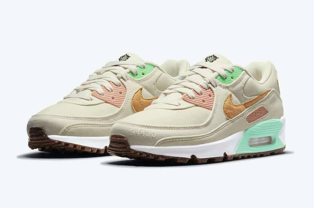 Les baskets Nike Air Max 90 Futura sont des pièces maîtresses de la mode.
