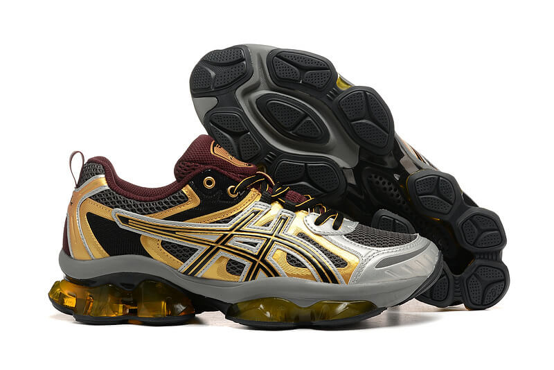 Premièrement :Les baskets Asics  offrent une combinaison parfaite de style et de performance.