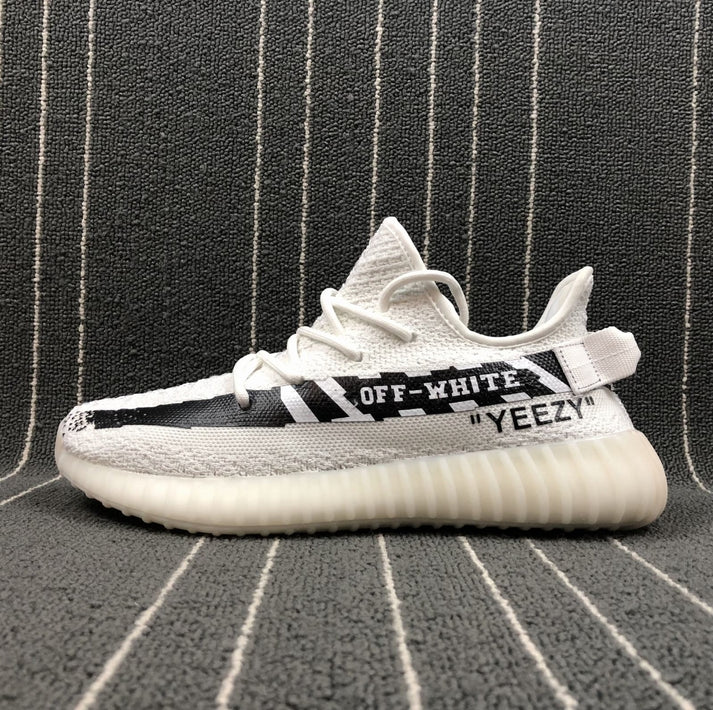 Les  Adidas Yeezy 350 Boost V2 Mono Mist Femme ,  entre Adidas et Kanye West, sont emblématiques pour leur design innovant et leur confort inégalé.