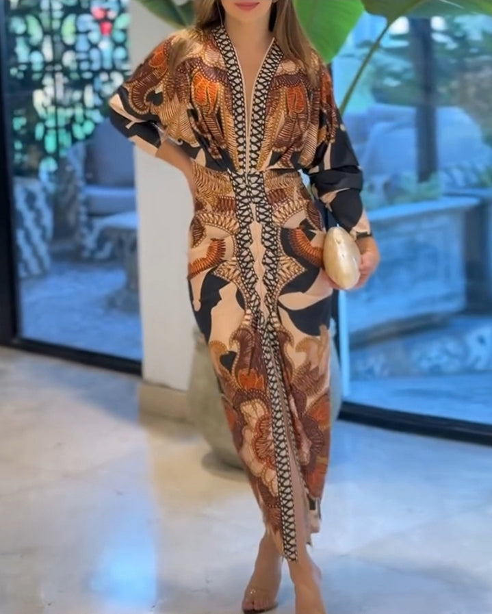 Premièrement : La  Robe moulante vintage baroque à manches longues et décolleté en V plongeant Femme.
