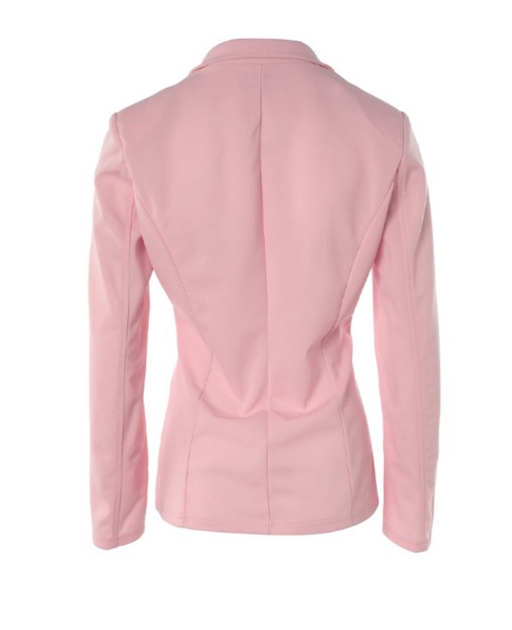 Premièrement : Apportez une touche de classe et de sophistication à votre dressing avec ce Manteau à col montant avec boutons sur le devant et manches longues et fausses poches Femme