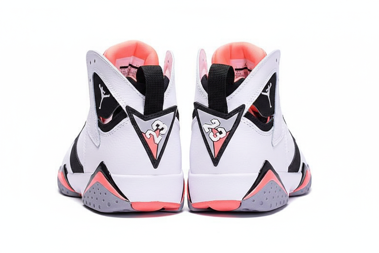 Premièrement, les baskets Air Jordan 7 Femme se distinguent par leur design iconique et leur confort exceptionnel.