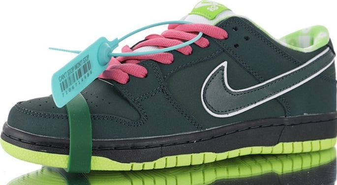 les baskets Nike SB Dunk femme Low sont un témoignage de l'engagement de Nike à combiner style et innovation.