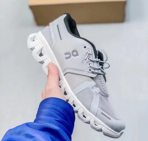 Les baskets HOKA ONE ONE 2023 Femme Premièrement : Les sneakers HOKA ONE ONE 2023 Femme  Résultats de l'évolution emblématique de la marque 