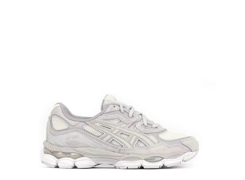 Premièrement :Les baskets Asics  offrent une combinaison parfaite de style et de performance.