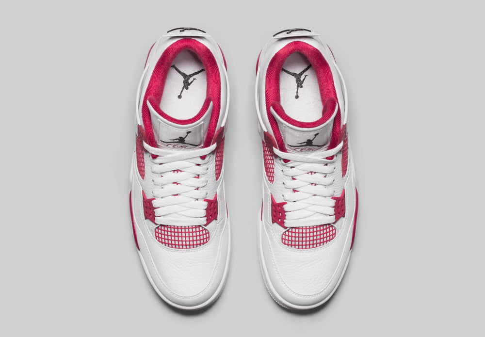 Premièrement : Les baskets Air Jordan 4 Femme se distinguent par leur design iconique et leur capacité à allier style et fonctionnalité.