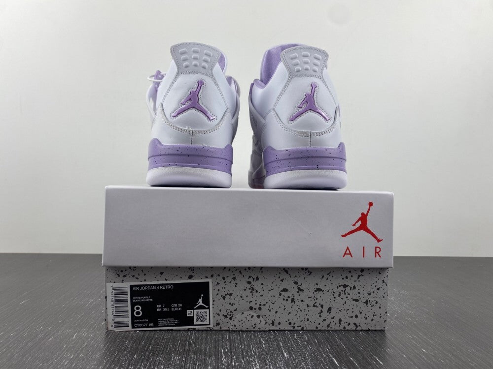 Premièrement : Les baskets Air Jordan 4 Femme se distinguent par leur design iconique et leur capacité à allier style et fonctionnalité.