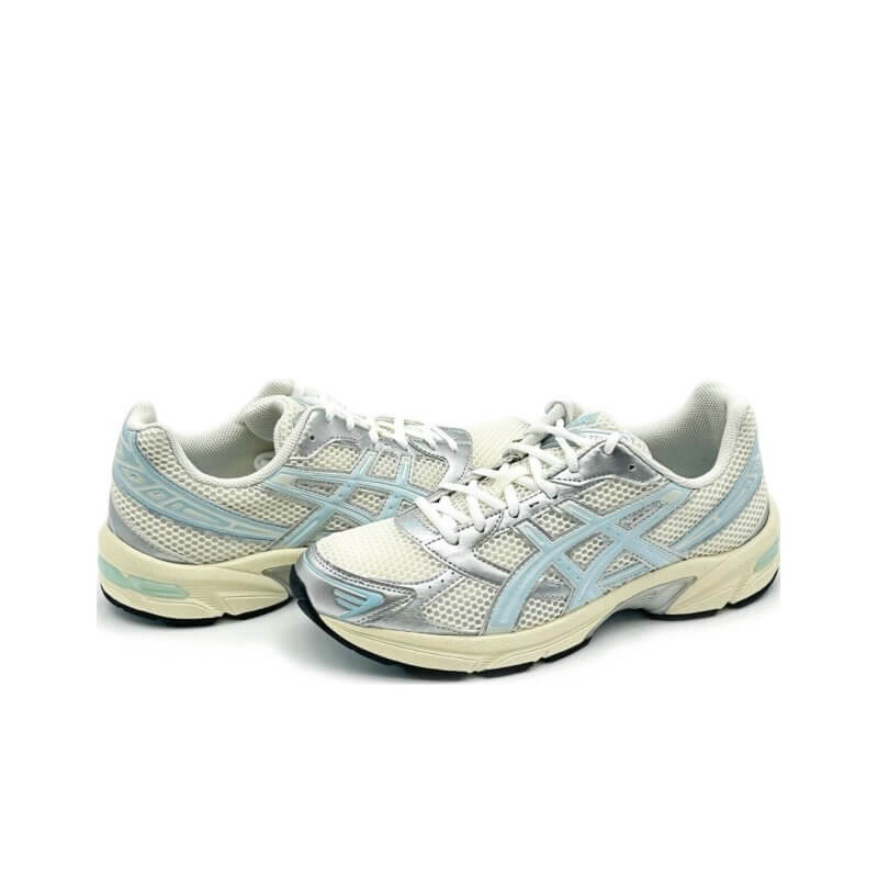 Premièrement :Les baskets Asics  offrent une combinaison parfaite de style et de performance.