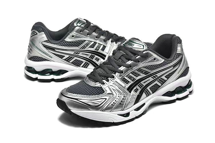 Premièrement :Les baskets Asics GEL-KAYANO offrent une combinaison parfaite de style et de performance.