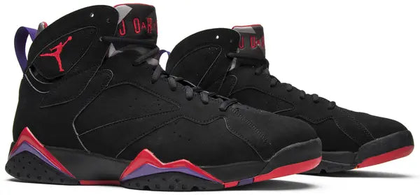 Premièrement, les baskets Air Jordan 7 Femme se distinguent par leur design iconique et leur confort exceptionnel.