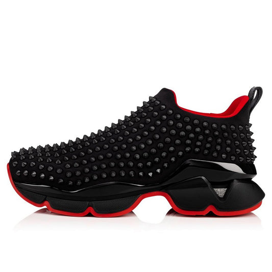 les sneakers Christian Louboutin Femme sont un témoignage de l'engagement de Christian Louboutin à combiner style et sophistication.