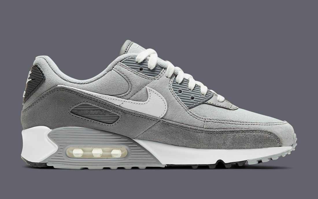 Les baskets Nike Air Max 90 Futura sont des pièces maîtresses de la mode.