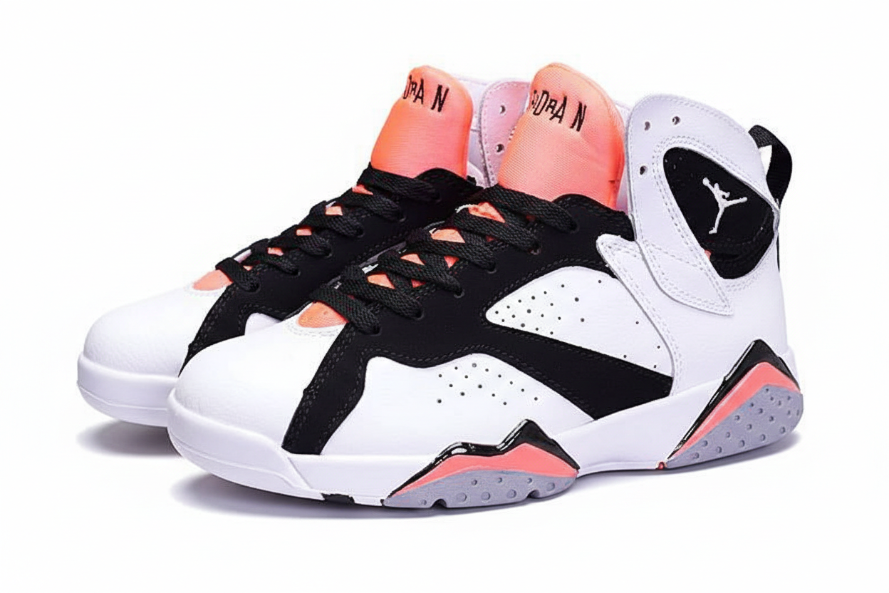 Premièrement, les baskets Air Jordan 7 Femme se distinguent par leur design iconique et leur confort exceptionnel.