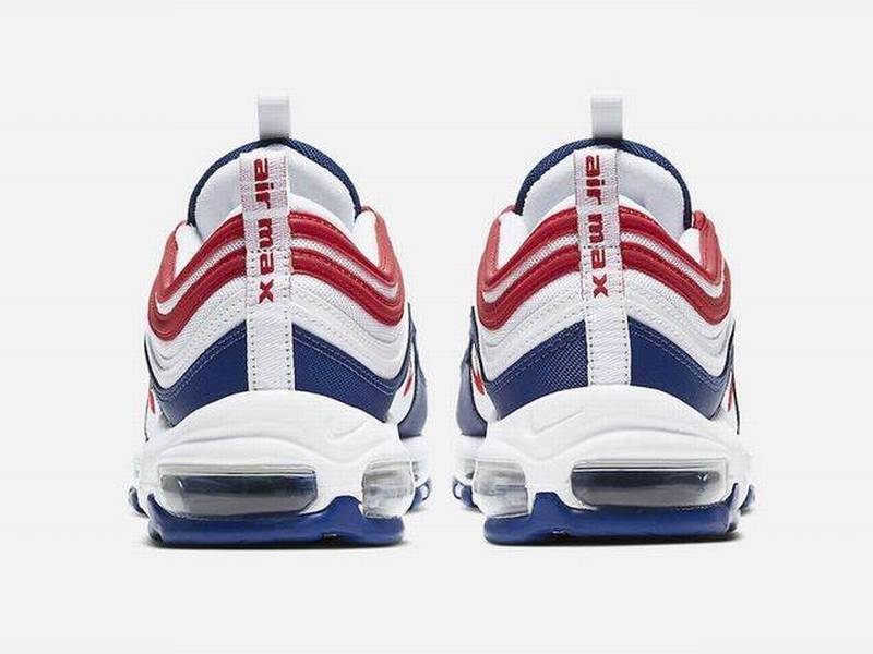 Premièrement, les baskets Nike Air Max 97 Femme incarnent un design emblématique et audacieux.