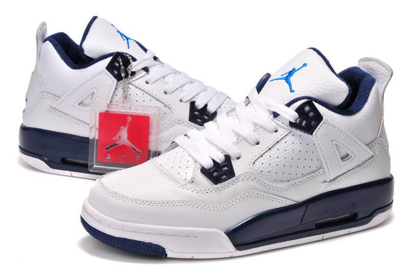 Premièrement : Les baskets Air Jordan 4 Femme se distinguent par leur design iconique et leur capacité à allier style et fonctionnalité.