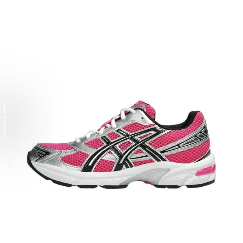 Premièrement :Les baskets Asics  offrent une combinaison parfaite de style et de performance.
