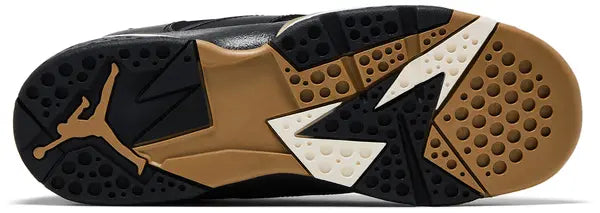 Premièrement, les baskets Air Jordan 7 Femme se distinguent par leur design iconique et leur confort exceptionnel.