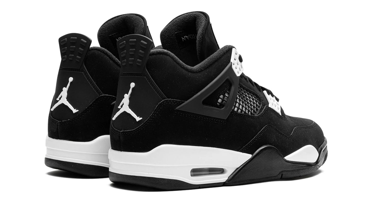 Premièrement : Les baskets Air Jordan 4 Femme se distinguent par leur design iconique et leur capacité à allier style et fonctionnalité