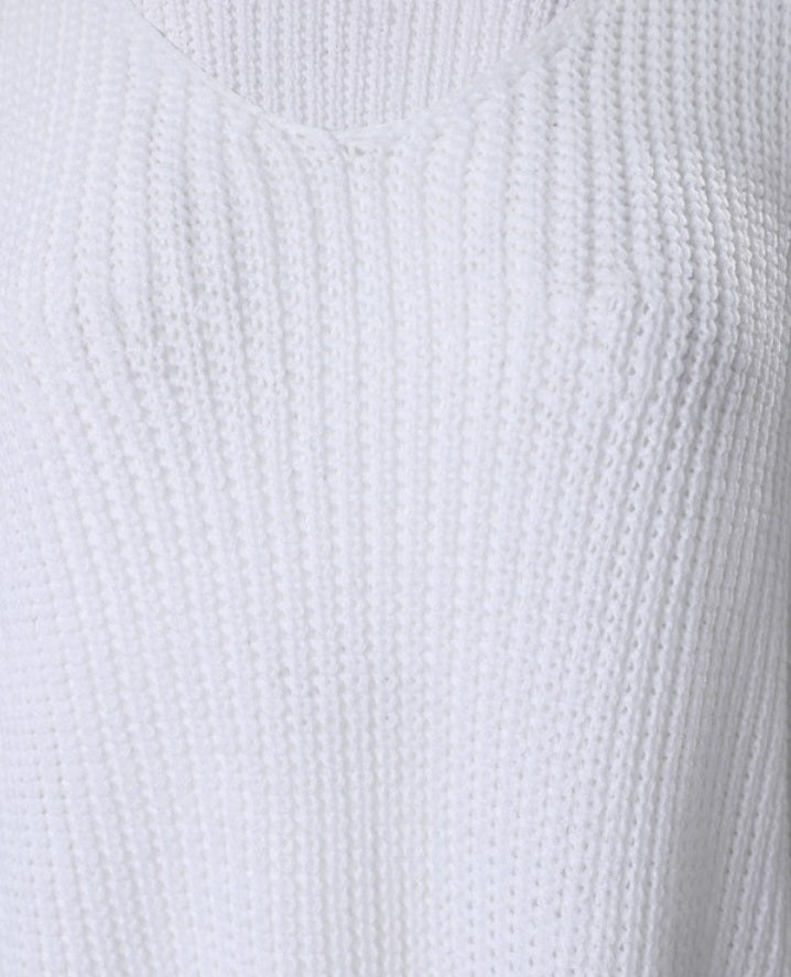 Long-sleeved knit sweater with split crew neck