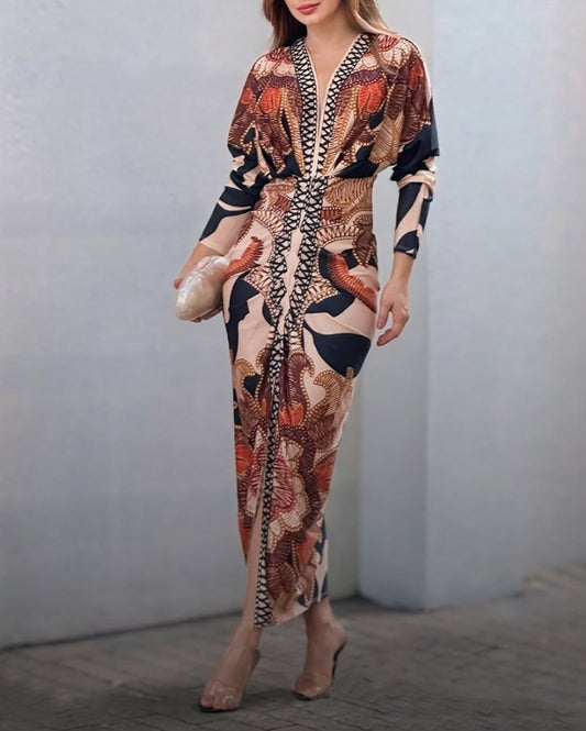 Premièrement : La  Robe moulante vintage baroque à manches longues et décolleté en V plongeant Femme.