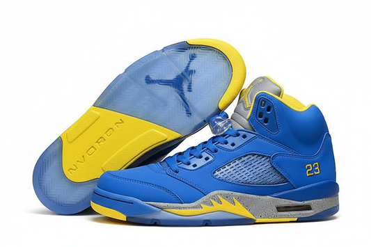 Premièrement, les baskets Air Jordan 5 Femme incarnent un mélange parfait de style audacieux et de performance exceptionnelle.