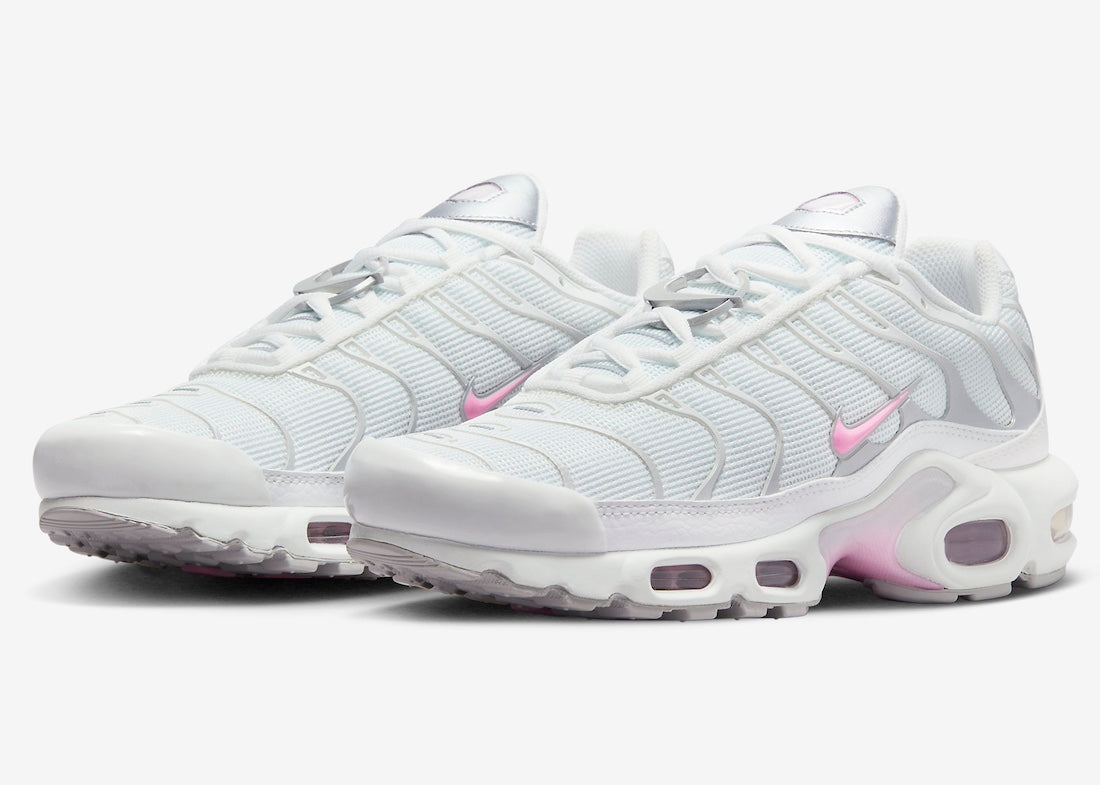 Résultats de l'évolution emblématique de la ligne Nike, les Nike TN Air Max Plus Femme sont un témoignage de l'engagement de Nike à combiner style et innovation.