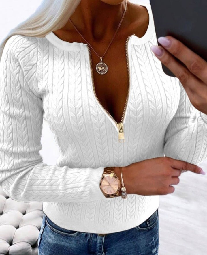 Cable knit crew neck sweater with zip