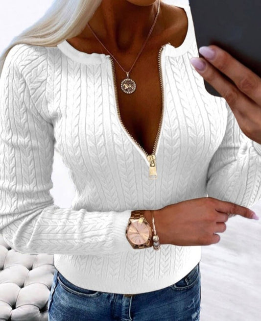 Cable knit crew neck sweater with zip