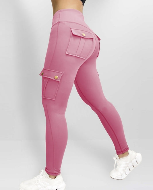 Premièrement : Ce Legging de motard taille haute avec poches à rabat pour soulever les fesses.