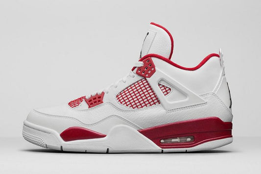 Premièrement : Les baskets Air Jordan 4 Femme se distinguent par leur design iconique et leur capacité à allier style et fonctionnalité.